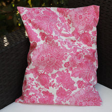 Načíst obrázek do prohlížeče Galerie, Cuscino benessere 30x40 fantasia rosa LIMITED EDITION - Petra's Pillows