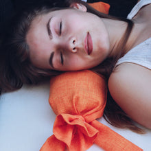 Načíst obrázek do prohlížeče Galerie, Cuscino naturale per la cervicale con laccio