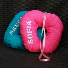 Načíst obrázek do prohlížeče Galerie, Cuscino viaggio per bimbi con nome