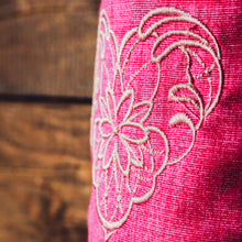 Načíst obrázek do prohlížeče Galerie, Cuscino benessere cuore fiorito ricamo