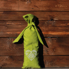 Načíst obrázek do prohlížeče Galerie, Cuscino benessere cuore fiorito ricamo