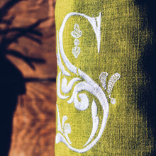 Načíst obrázek do prohlížeče Galerie, Cuscino benessere con lettere iniziali