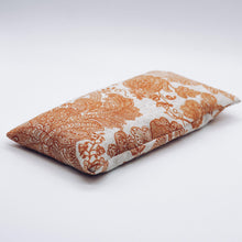 Načíst obrázek do prohlížeče Galerie, Eye pillow - orange fantasy - Petra&#39;s Pillows
